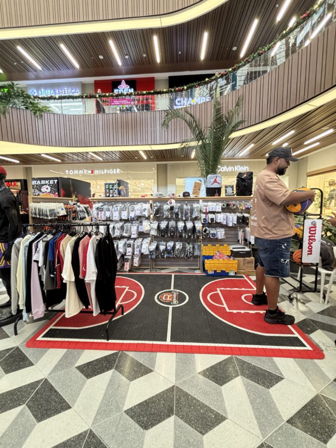 Cancha en centro comercial — RETO 3X3